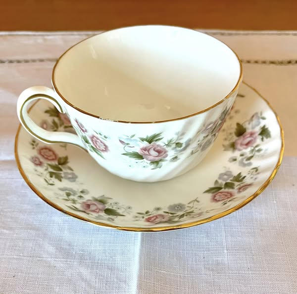 Minton Bone China Tea Duo - Image 3